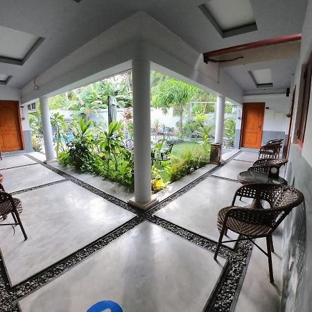 Tiger Shark Residence & Dive Fuvahmulah Екстериор снимка