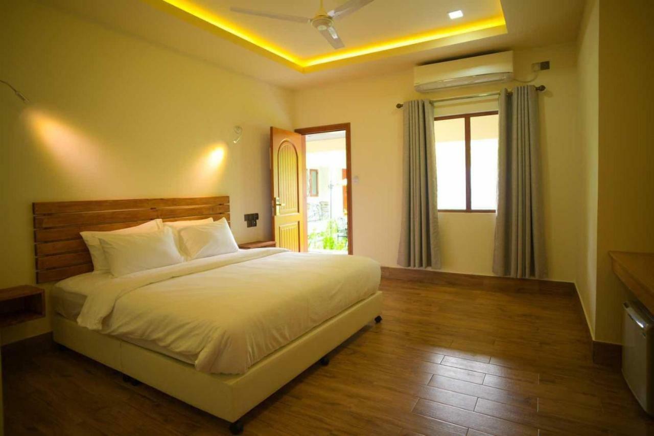 Tiger Shark Residence & Dive Fuvahmulah Екстериор снимка